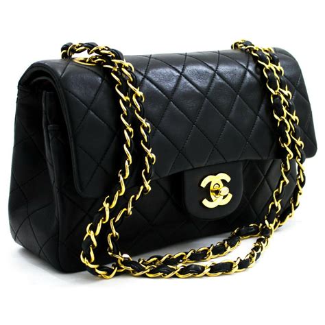 sac chanel bandoulière noir|chanel sac boutique.